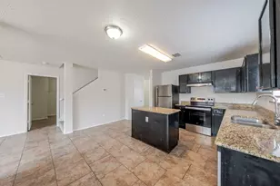 2454 Meadowgate Ln, Lancaster, TX 75134 - Photo 12