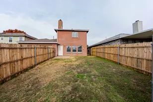 2454 Meadowgate Ln, Lancaster, TX 75134 - Photo 34