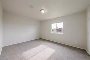 2454 Meadowgate Ln, Lancaster, TX 75134 - Photo 32