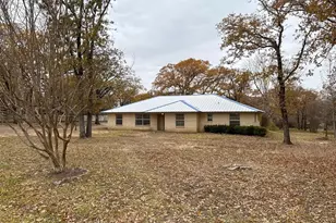 5805 Pecan Cir, Alvarado, TX 76009 - Photo 2