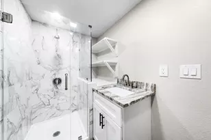 305 Gaskins St, Como, TX 75431 - Photo 22