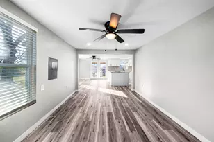 305 Gaskins St, Como, TX 75431 - Photo 6