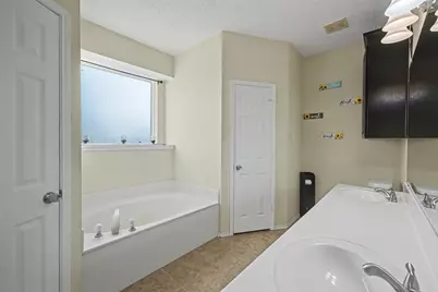 9040 Tyne Trail, Fort Worth, TX 76118 - Photo 20