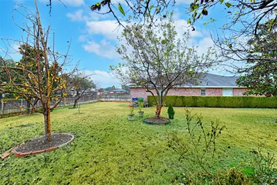 101 Fairbanks Drive, Garland, TX 75043 - Photo 32