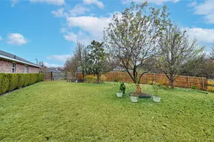 101 Fairbanks Dr, Garland, TX 75043 - Photo 32