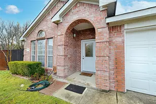 101 Fairbanks Dr, Garland, TX 75043 - Photo 4