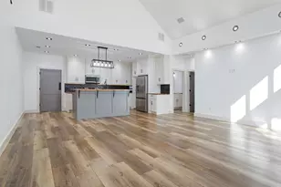 319 S Pecan St, Bells, TX 75414 - Photo 8