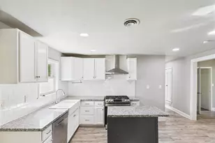 610 Erie St, Cleburne, TX 76031 - Photo 4