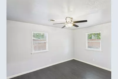 5601 Oak Grove Road W, Fort Worth, TX 76134 - Photo 10