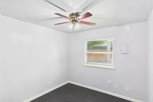 5601 Oak Grove Rd W, Fort Worth, TX 76134 - Photo 8