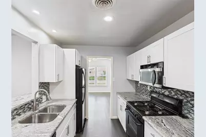 5601 Oak Grove Road W, Fort Worth, TX 76134 - Photo 6