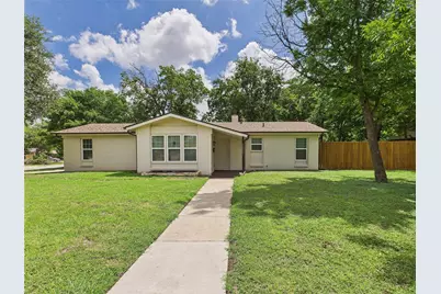 5601 Oak Grove Road W, Fort Worth, TX 76134 - Photo 1