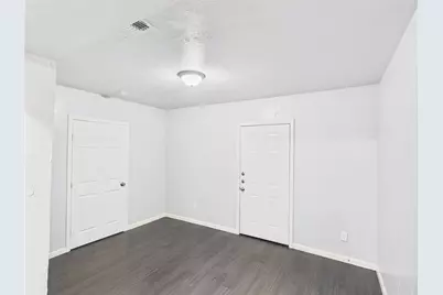 5601 Oak Grove Road W, Fort Worth, TX 76134 - Photo 14