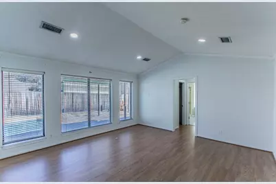 100 Spring Oak Street, Lacy Lakeview, TX 76705 - Photo 12