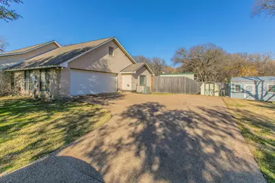 100 Spring Oak Street, Lacy Lakeview, TX 76705 - Photo 26