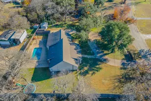 100 Spring Oak St, Lacy Lakeview, TX 76705 - Photo 40