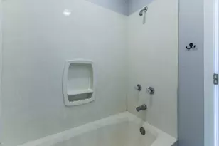 100 Spring Oak St, Lacy Lakeview, TX 76705 - Photo 20