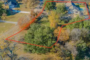 100 Spring Oak St, Lacy Lakeview, TX 76705 - Photo 38