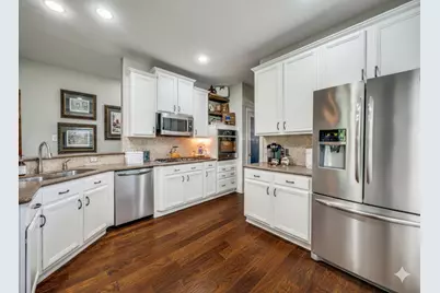 1529 Hackett Creek Drive, McKinney, TX 75072 - Photo 4