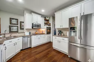 1529 Hackett Creek Dr, McKinney, TX 75072 - Photo 4