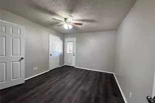 1110-B Lynn St, Weatherford, TX 76086 - Photo 6