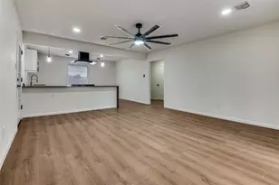 713 Hilltop Cir, DeSoto, TX 75115 - Photo 12