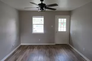 414 Matthew St, Hillsboro, TX 76645 - Photo 2