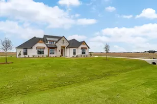 136 Lana Gdn Wy, Waxahachie, TX 75165 - Photo 4