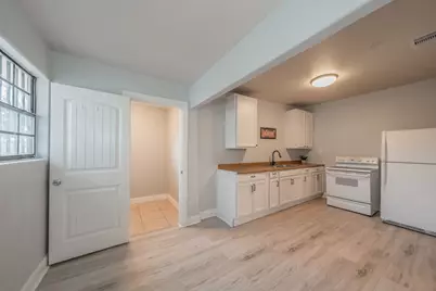 2141 S Jennings Avenue, Fort Worth, TX 76110 - Photo 24