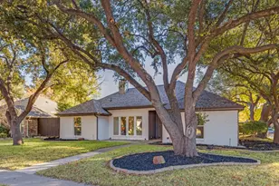 2100 Woodburn Corner, Plano, TX 75075 - Photo 2