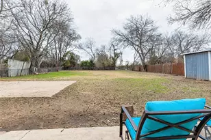 525 Pettit Dr, Newark, TX 76071 - Photo 24