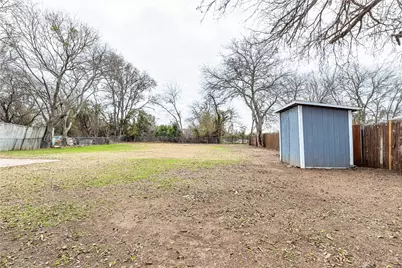 525 Pettit Drive, Newark, TX 76071 - Photo 22