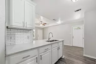 309 Gravel St, Waxahachie, TX 75165 - Photo 6