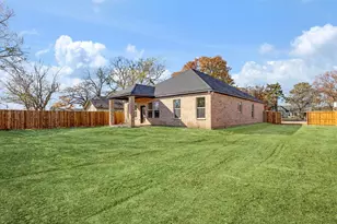 111 W Farmers Rd, Seagoville, TX 75159 - Photo 24