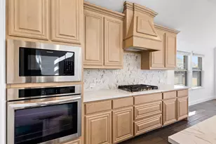 7332 Cherry Blossom Ln, Little Elm, TX 76227 - Photo 10