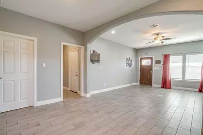 3901 Baylor Street, Fort Worth, TX 76119 - Photo 16