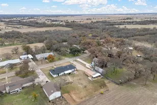 107 Woody Ray Dr, Elm Mott, TX 76640 - Photo 34