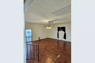 817 N Lacy Drive, Lacy Lakeview, TX 76705 - Photo 4
