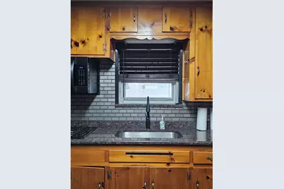 817 N Lacy Drive, Lacy Lakeview, TX 76705 - Photo 10