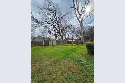 817 N Lacy Drive, Lacy Lakeview, TX 76705 - Photo 22