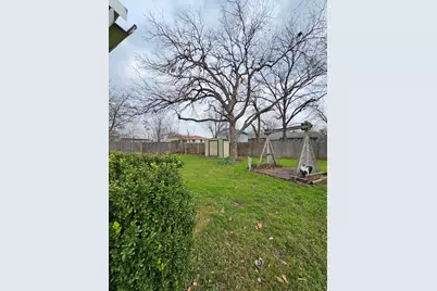 817 N Lacy Drive, Lacy Lakeview, TX 76705 - Photo 28