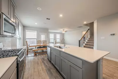 1404 Fremont Trail, Cleburne, TX 76033 - Photo 4