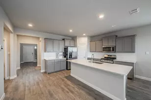 1404 Fremont Trl, Cleburne, TX 76033 - Photo 6