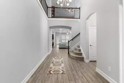 817 Crest Breeze Drive, Fort Worth, TX 76052 - Photo 4