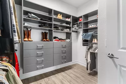 817 Crest Breeze Drive, Fort Worth, TX 76052 - Photo 22