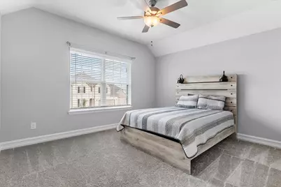 817 Crest Breeze Drive, Fort Worth, TX 76052 - Photo 14