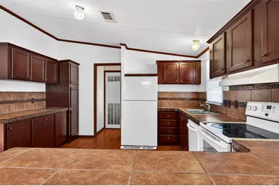 315 Glenwood Street, Gainesville, TX 76240 - Photo 12