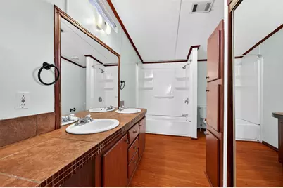 315 Glenwood Street, Gainesville, TX 76240 - Photo 28