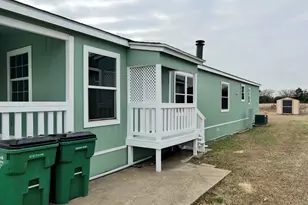 315 Glenwood St, Gainesville, TX 76240 - Photo 2