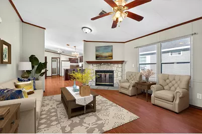 315 Glenwood Street, Gainesville, TX 76240 - Photo 4